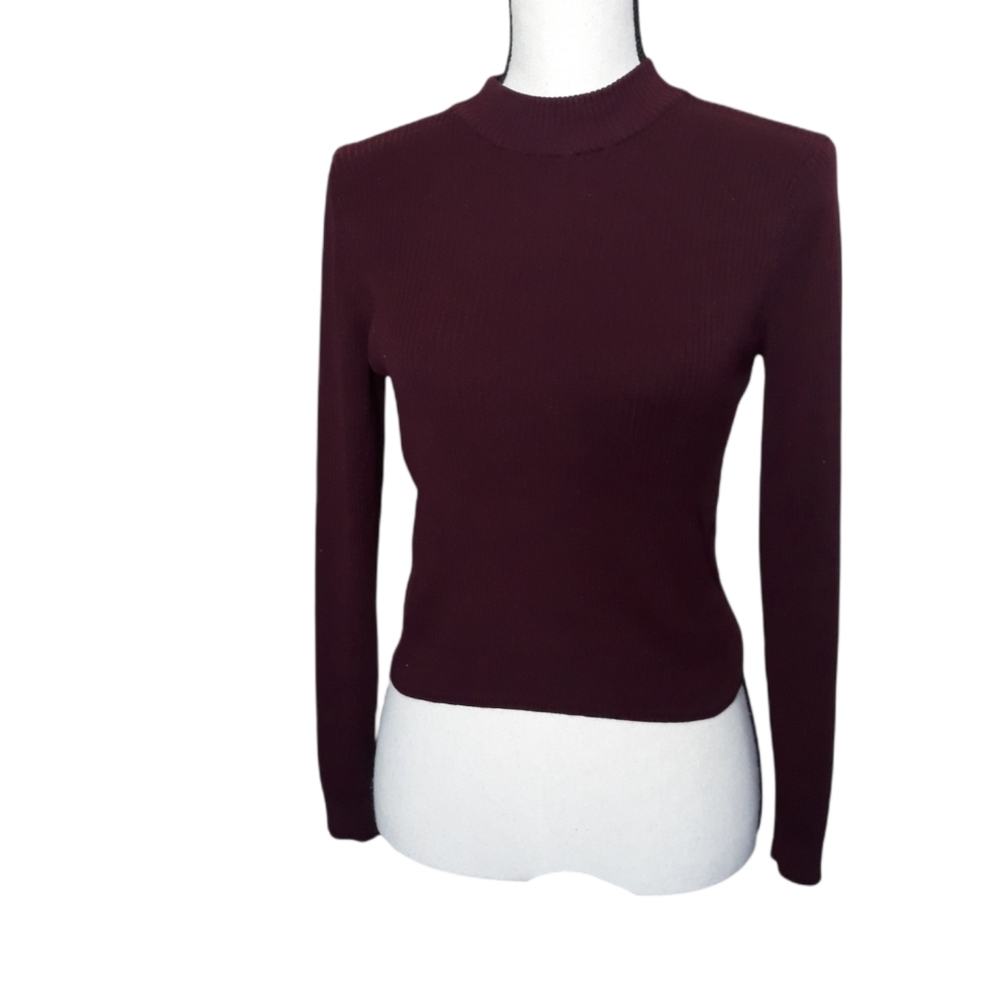 Divided H&M long sleeve crop top, size M